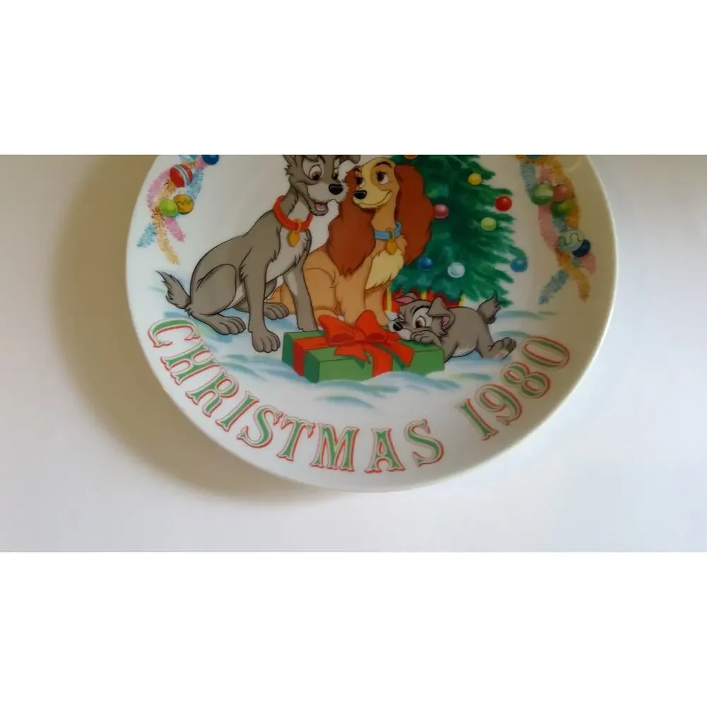 WALT DISNEY THIRD EDITION CHRISTMAS 1979. 1980, 1981 DECORATIVE PLATES- VINTAGE